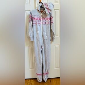 OnePiece zip up jumpsuit. Brand new never worn women’s side pockets, hoodie